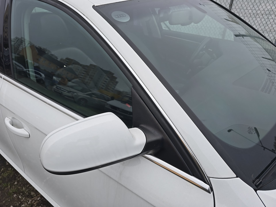 Zdjęcie słupka A prawego