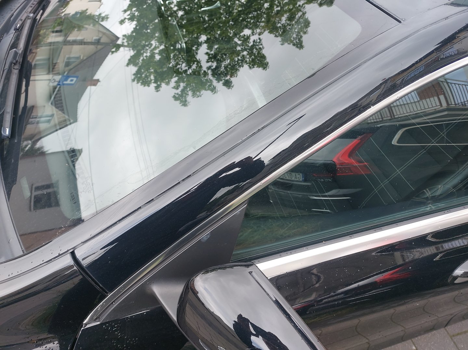 Zdjęcie słupka A lewego