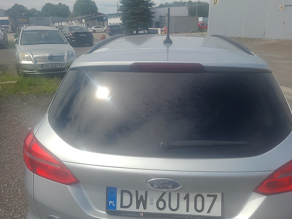 Zdjęcie szyby tylnej