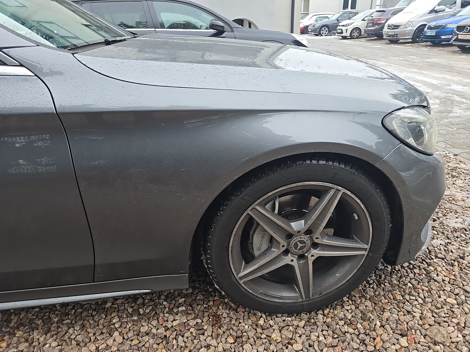 Zdjęcie błotnika przedniego prawego