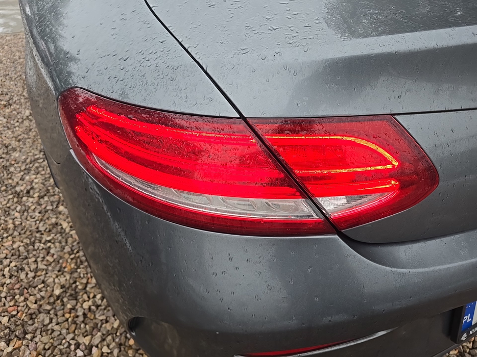 Zdjęcie oświetlenia tylnego lewego