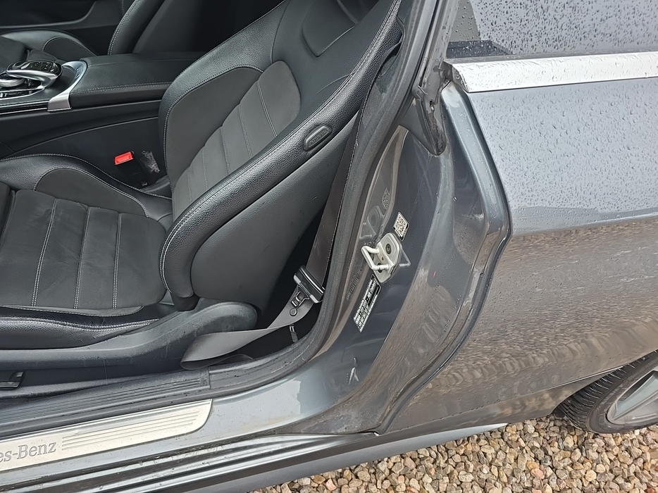 Zdjęcie słupka B lewego