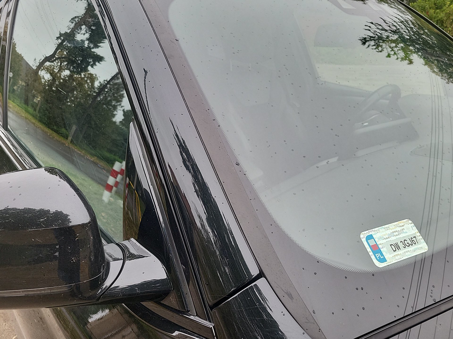 Zdjęcie słupka A prawego