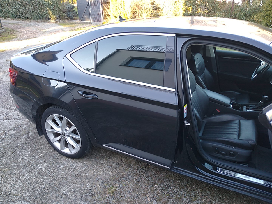 Zdjęcie słupka B prawego