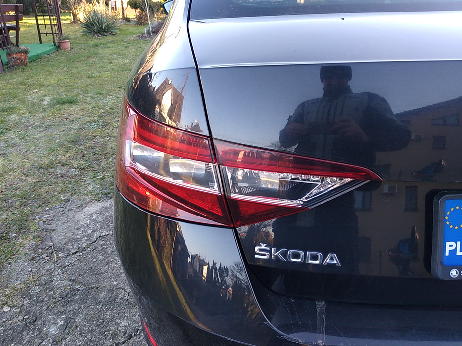 Zdjęcie oświetlenia tylnego lewego