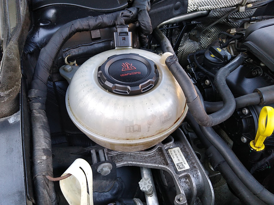 Zdjęcie zbiorniczka płynu chłodzącego