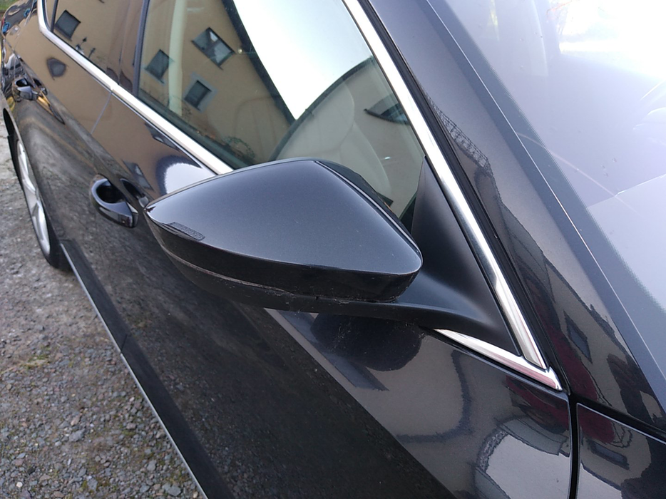 Zdjęcie obudowy lusterka prawego