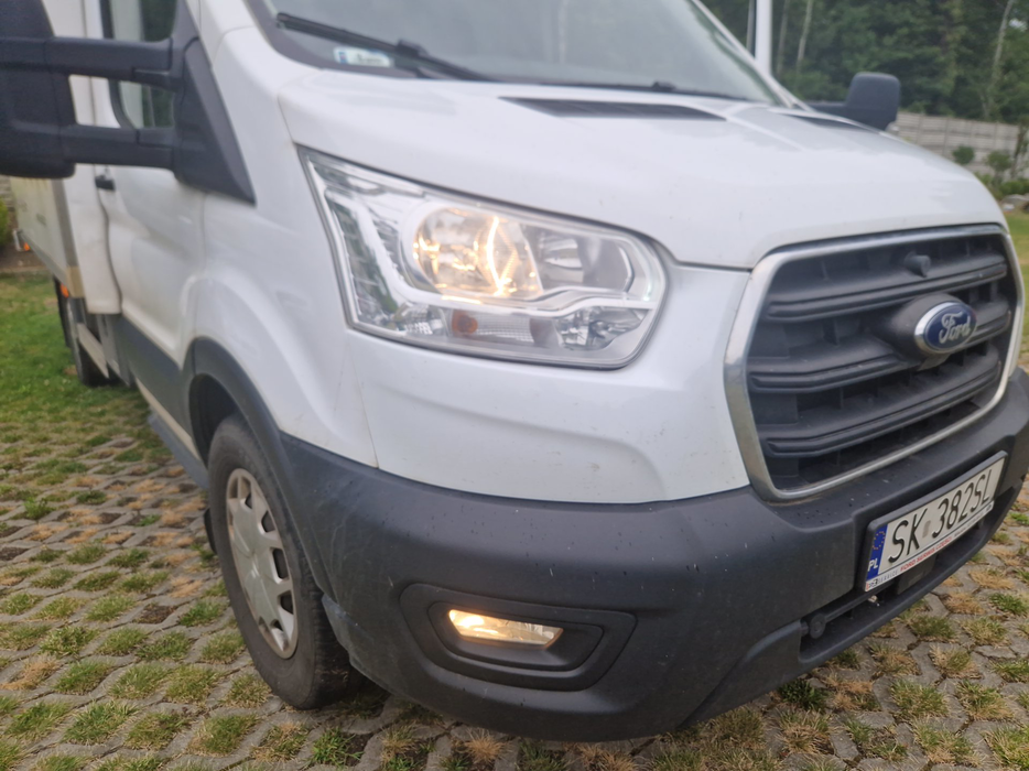 Zdjęcie oświetlenia przedniego górnego i dolnego prawego