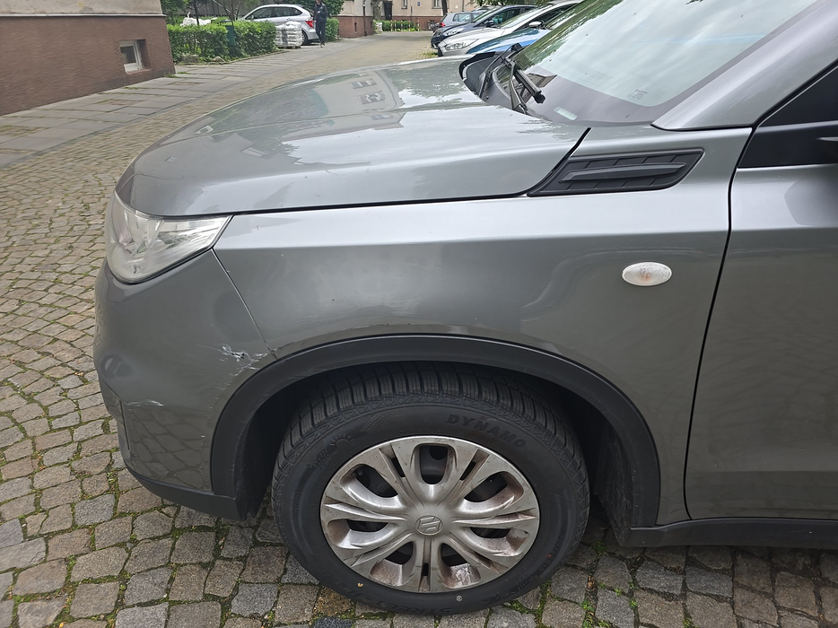 Zdjęcie błotnika przedniego lewego
