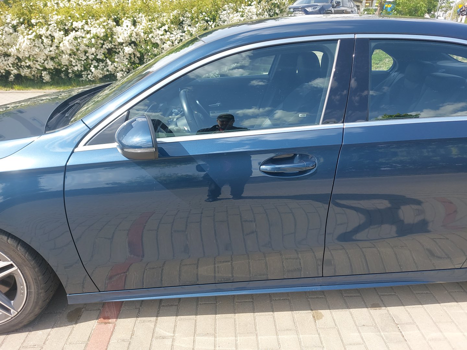 Zdjęcie drzwi przednich lewych wraz z szybą