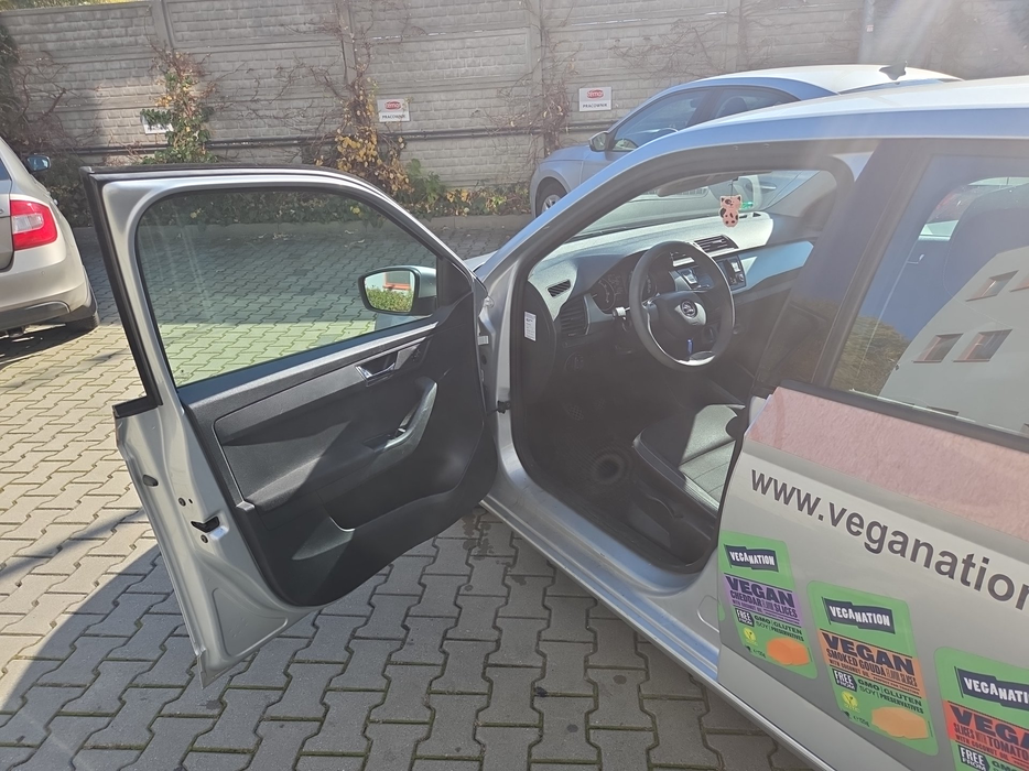 Zdjęcie wnętrza od kierowcy, przód