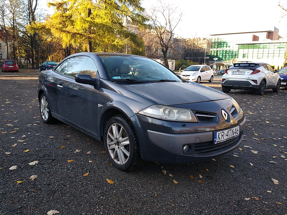 Zdjęcie po ukosie, prawy przód