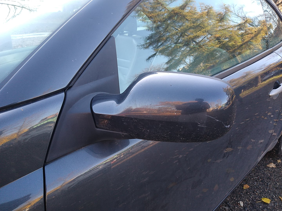 Zdjęcie obudowy lusterka lewego