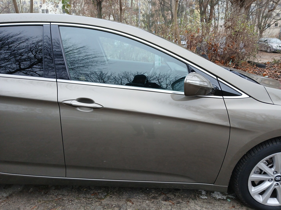 Zdjęcie drzwi przednich prawych wraz z szybą