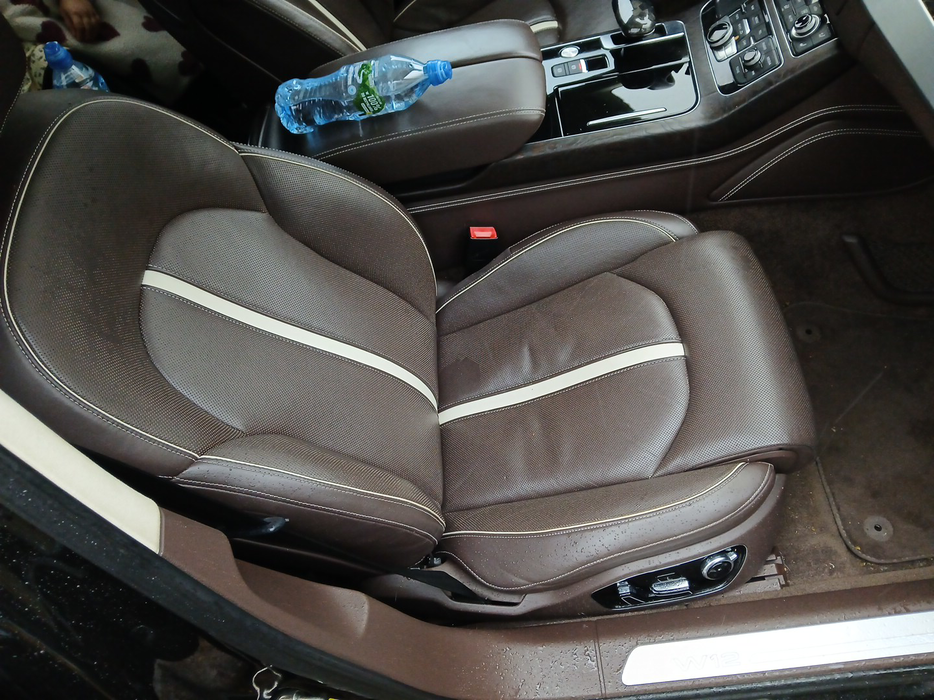 Zdjęcie fotela przedniego prawego