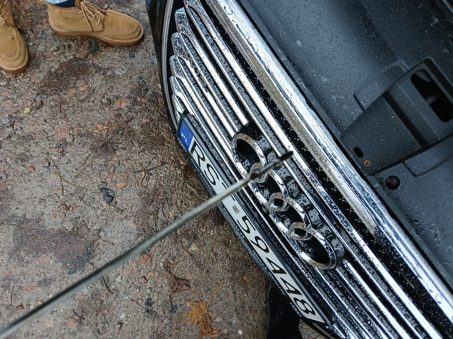 Zdjęcie bagnetu olejowego