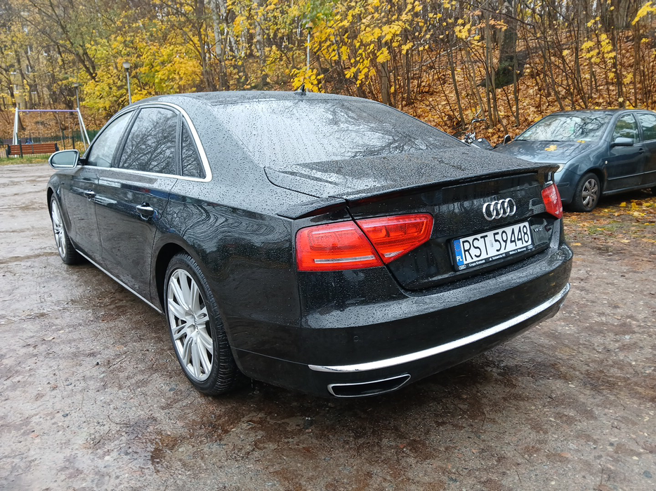 Zdjęcie po ukosie, lewy tył