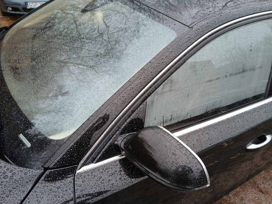 Zdjęcie słupka A lewego