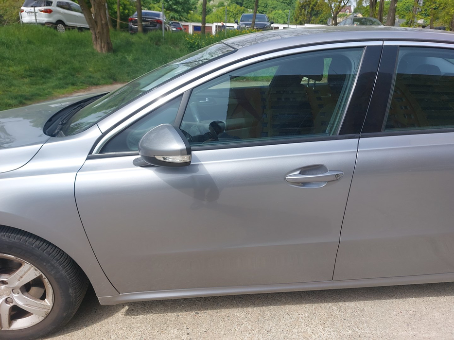 Zdjęcie drzwi przednich lewych wraz z szybą
