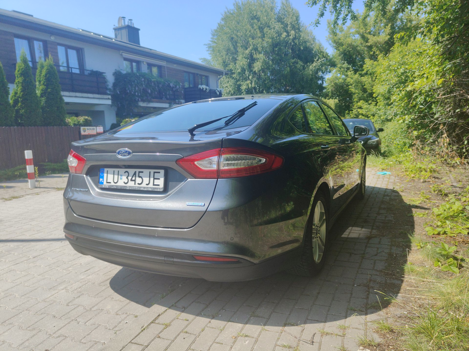 Zdjęcie po ukosie, prawy tył