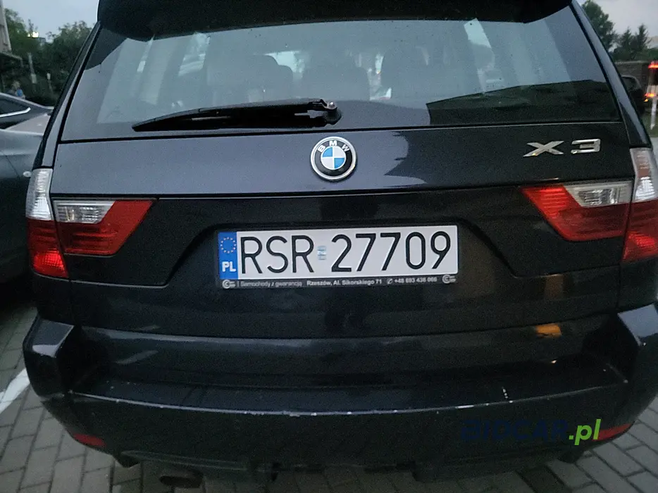 Zdjęcie klapy bagażnika