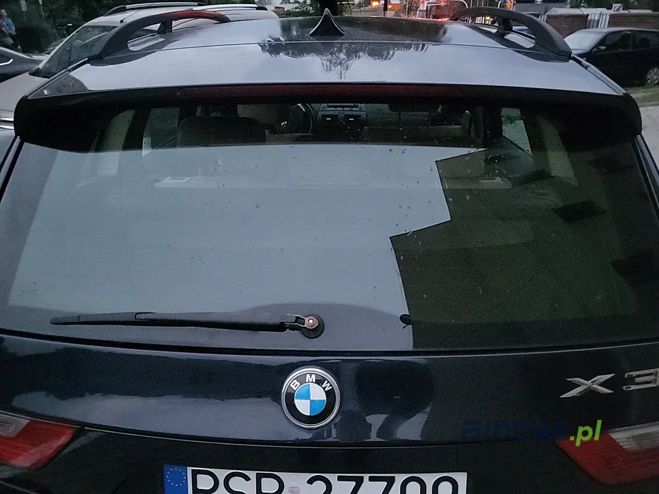 Zdjęcie szyby tylnej
