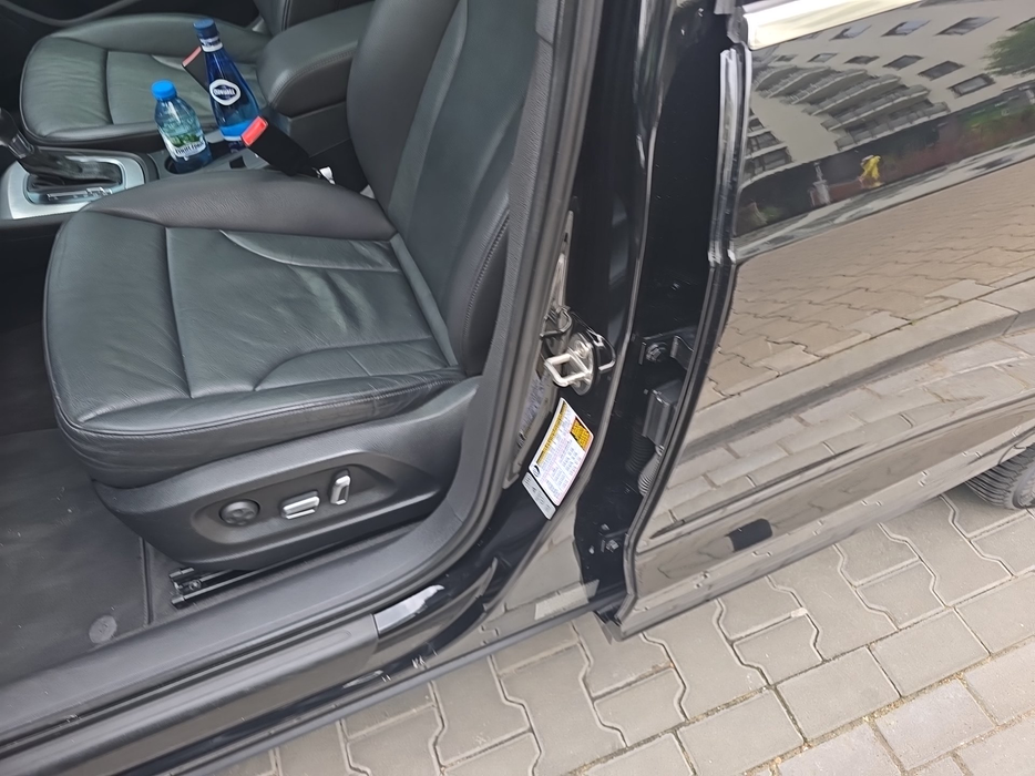 Zdjęcie słupka B lewego
