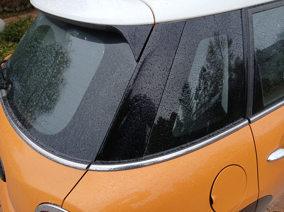 Zdjęcie słupka C prawego