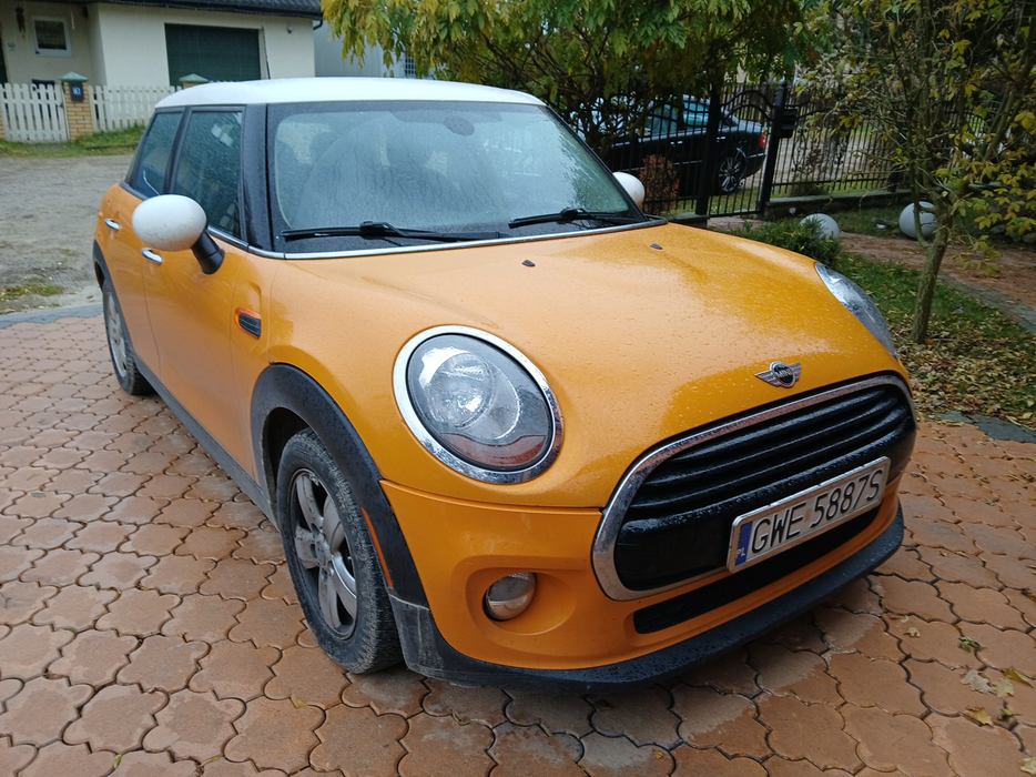 Zdjęcie po ukosie, prawy przód