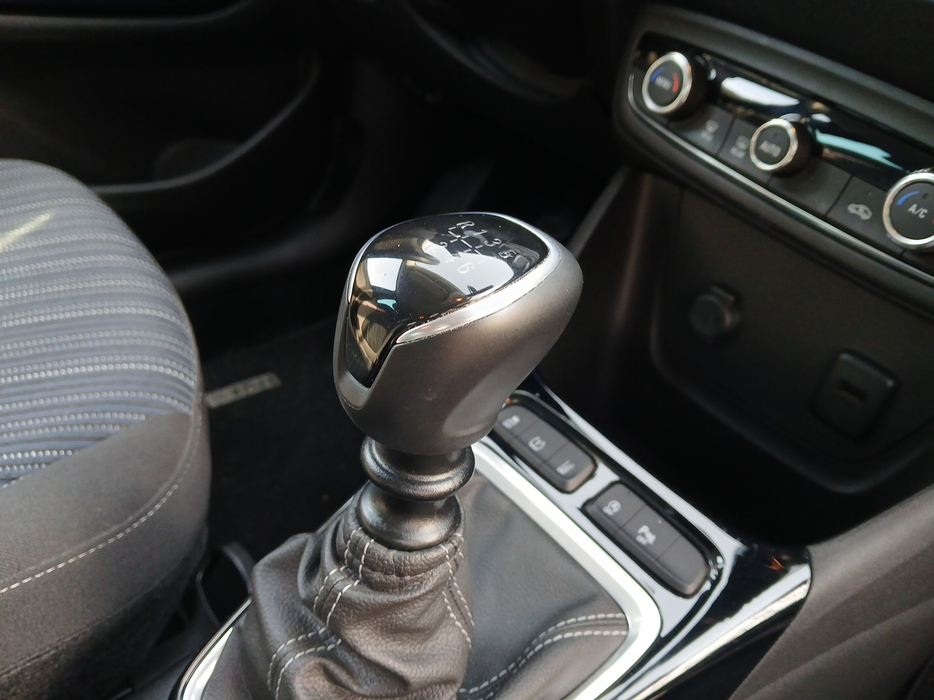 Zdjęcie drążka zmiany biegów