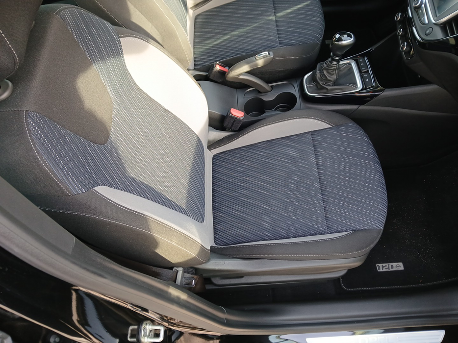 Zdjęcie fotela przedniego prawego