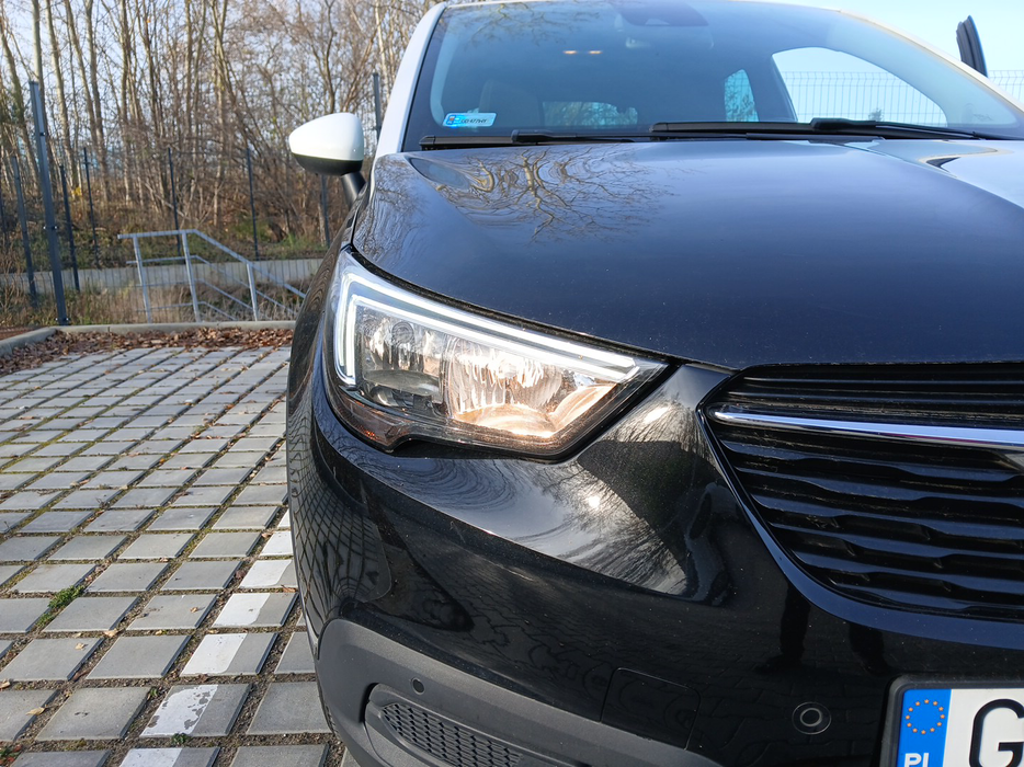 Zdjęcie oświetlenia przedniego i dolnego prawego