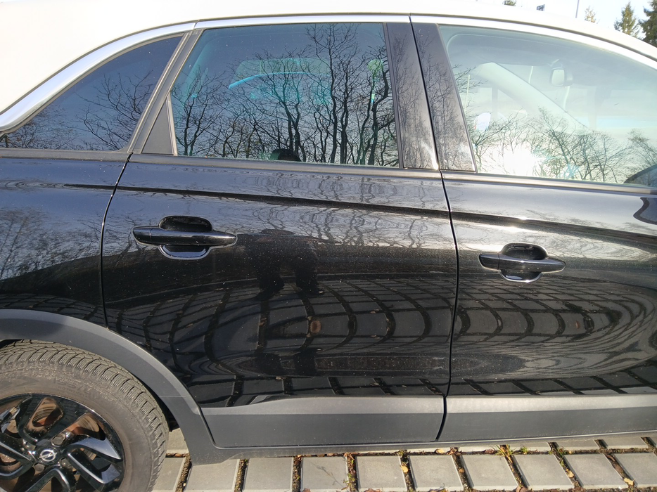 Zdjęcie drzwi tylnych prawych wraz z szybą