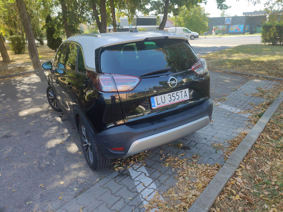 Zdjęcie po ukosie, lewy tył