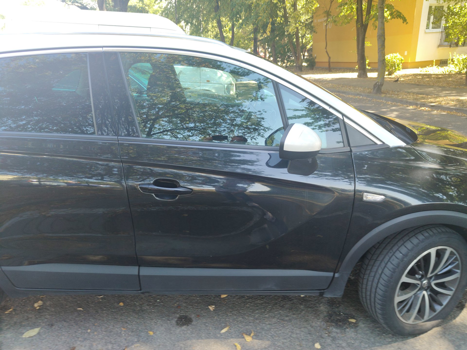 Zdjęcie drzwi przednich prawych wraz z szybą