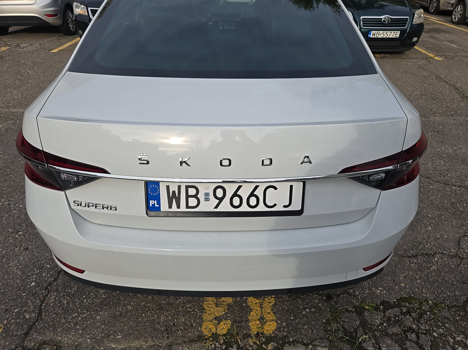 Zdjęcie pokrywy bagażnika