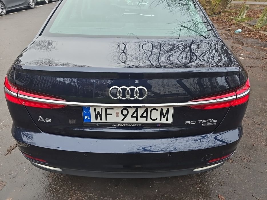 Zdjęcie pokrywy bagażnika