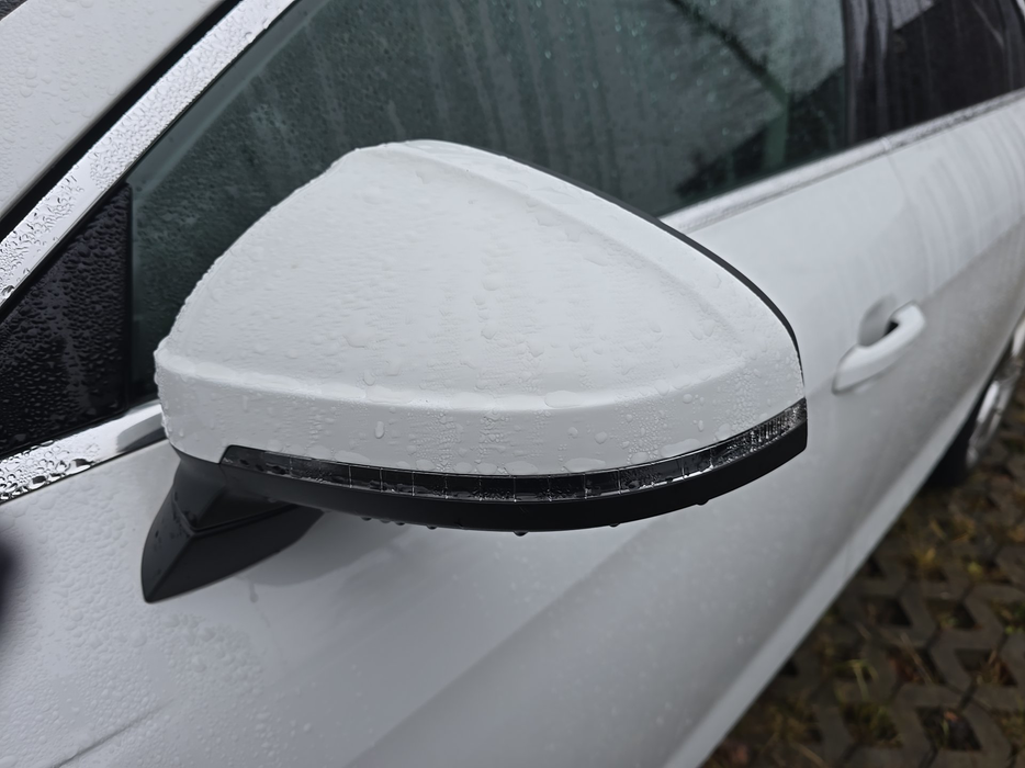 Zdjęcie obudowy lusterka lewego