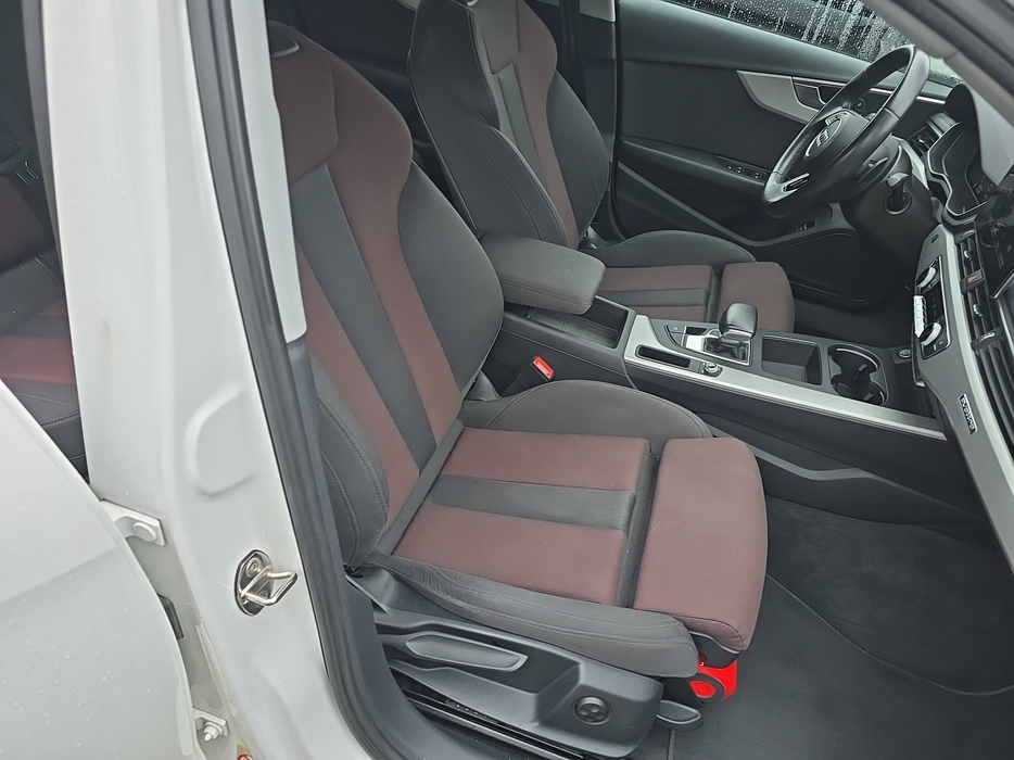 Zdjęcie fotela przedniego prawego