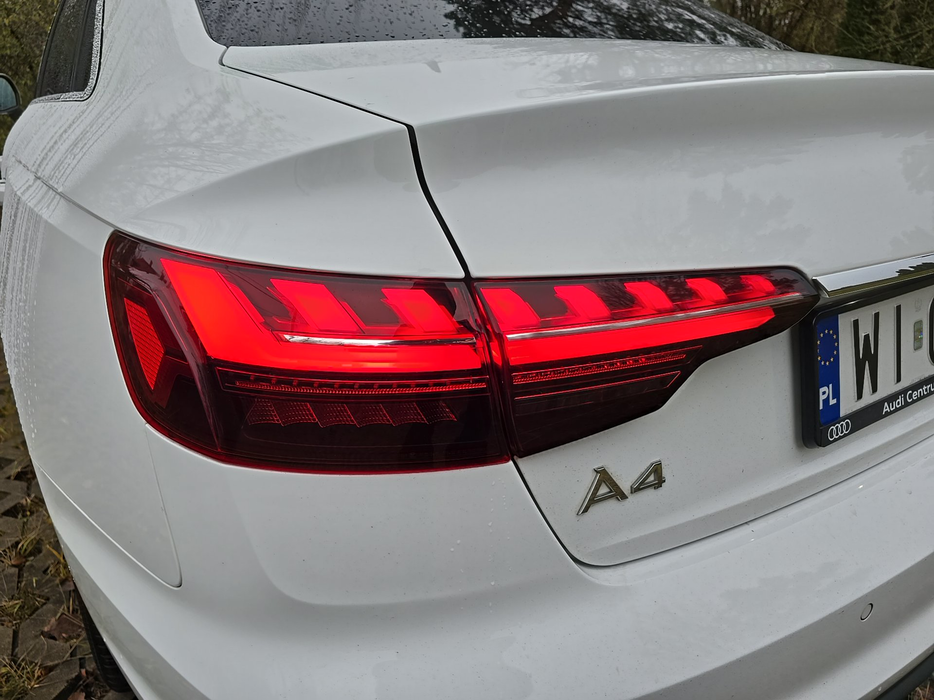 Zdjęcie oświetlenia tylnego lewego