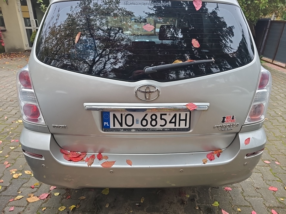 Zdjęcie pokrywy bagażnika