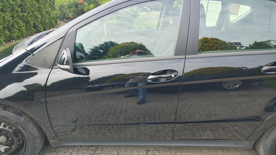 Zdjęcie drzwi przednich lewych wraz z szybą