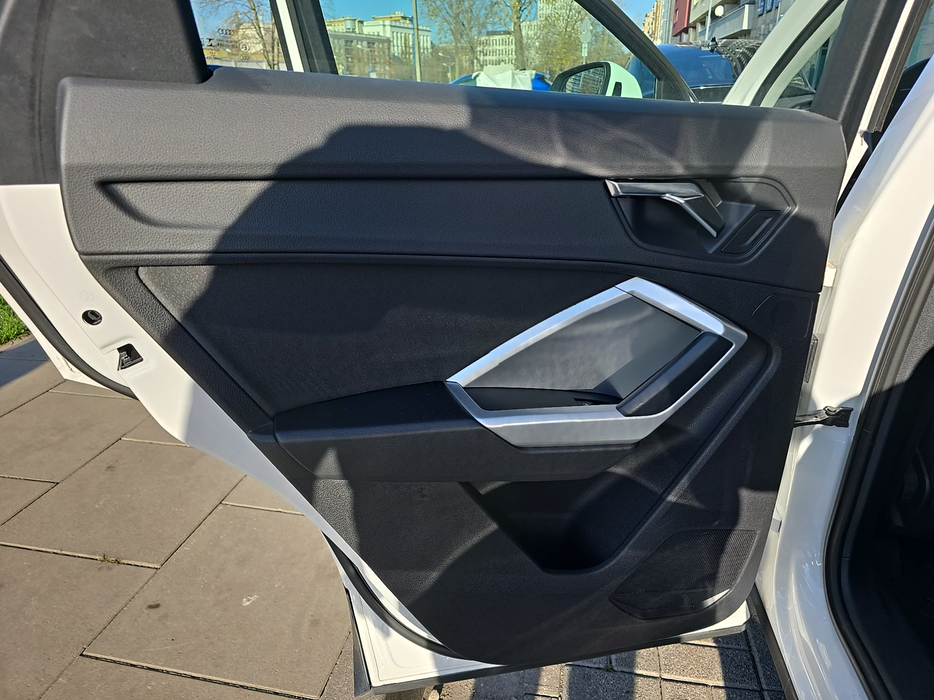 Zdjęcie tapicerki drzwi tylnych lewych