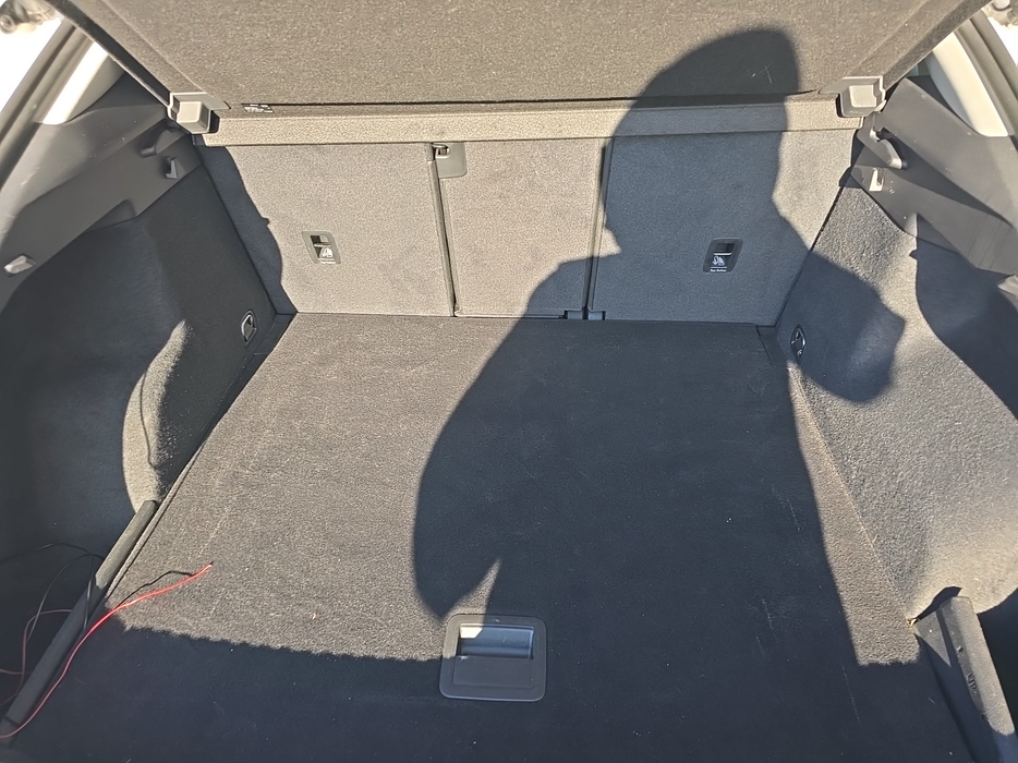 Zdjęcie przestrzeni bagażowej