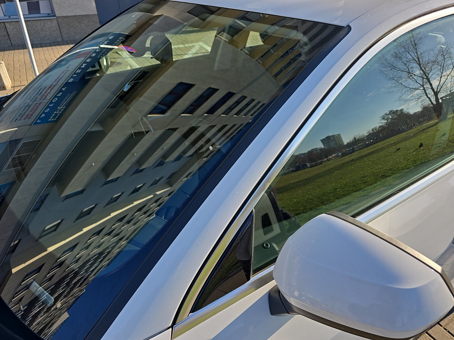 Zdjęcie słupka A lewego