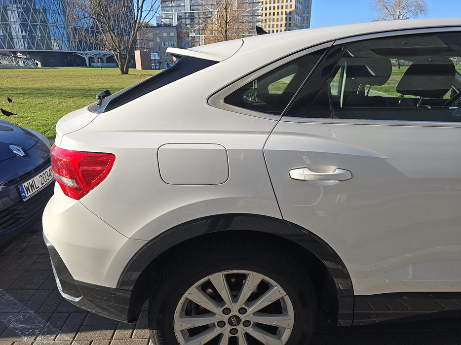 Zdjęcie błotnika tylnego prawego