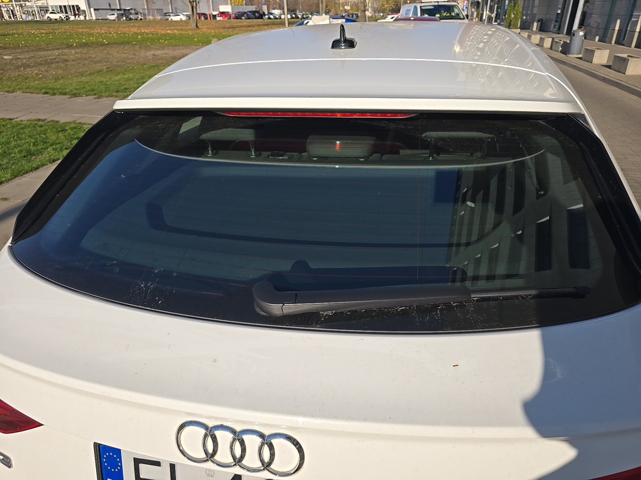 Zdjęcie szyby tylnej