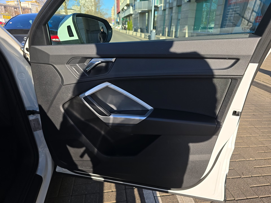 Zdjęcie tapicerki drzwi przednich prawych