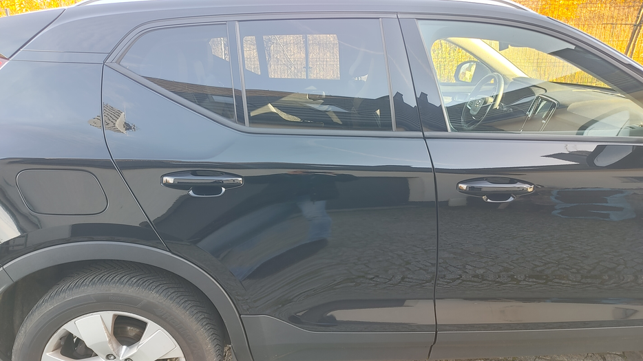 Zdjęcie drzwi tylnych prawych wraz z szybą