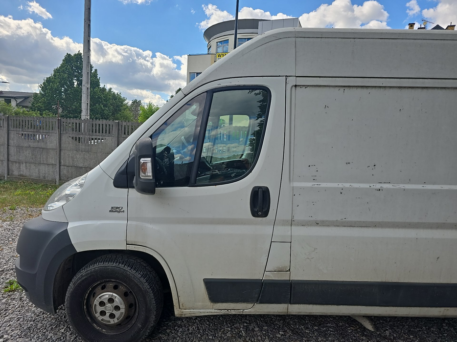 Zdjęcie drzwi przednich lewych wraz z szybą